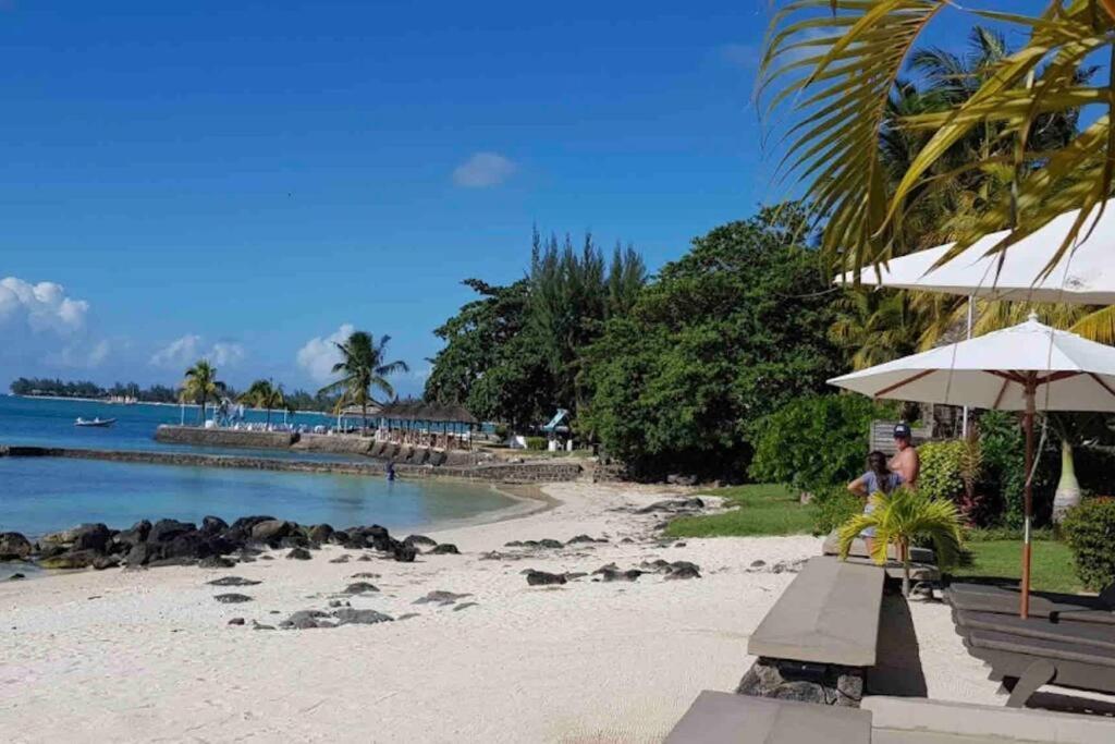 Appartamento Beachfront Le Cerisier Trou Aux Biches, Mon Choisy Mont-Choisy Esterno foto