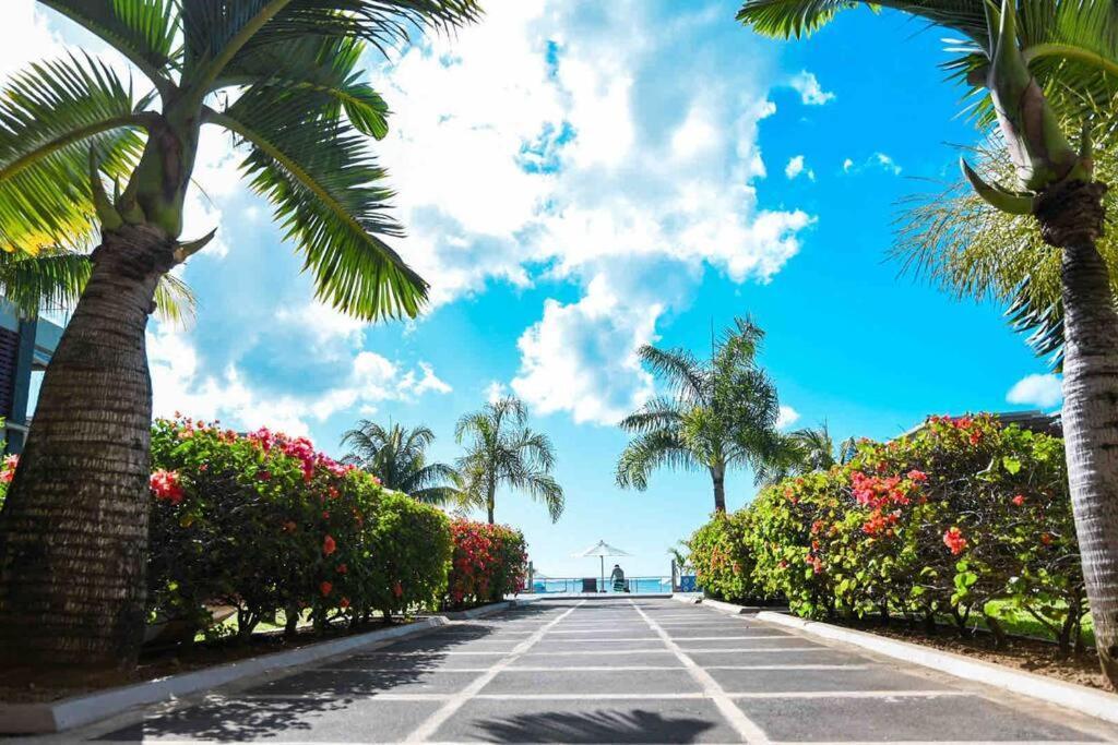 Appartamento Beachfront Le Cerisier Trou Aux Biches, Mon Choisy Mont-Choisy Esterno foto