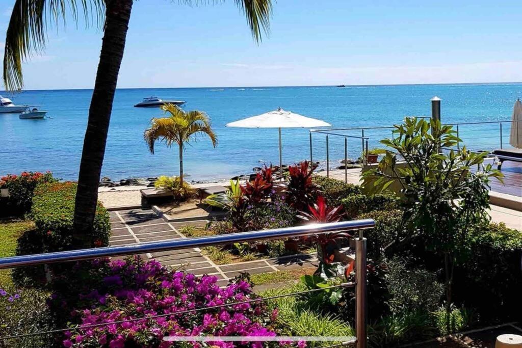 Appartamento Beachfront Le Cerisier Trou Aux Biches, Mon Choisy Mont-Choisy Esterno foto