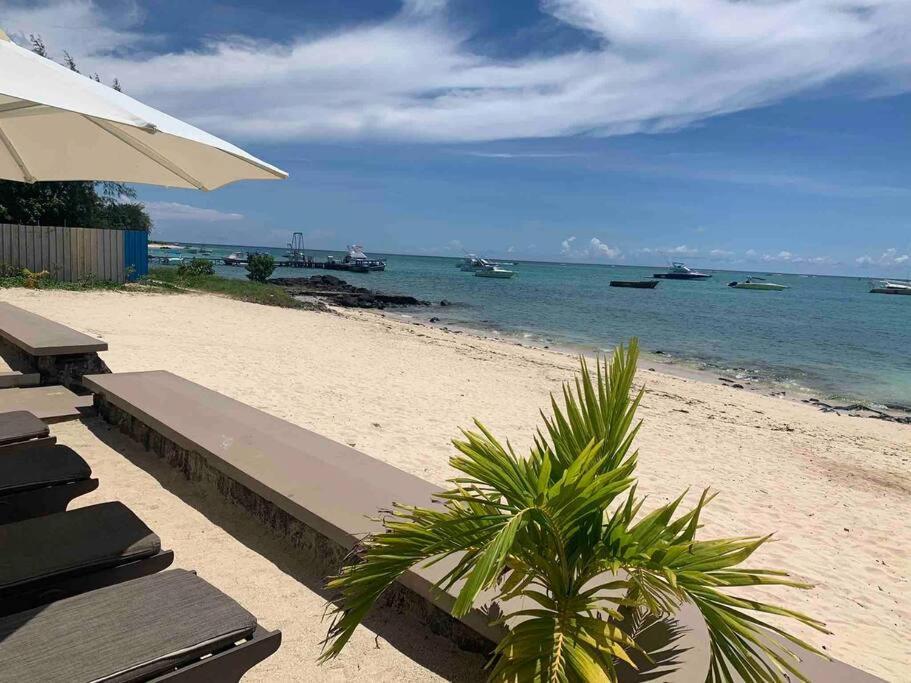 Appartamento Beachfront Le Cerisier Trou Aux Biches, Mon Choisy Mont-Choisy Esterno foto